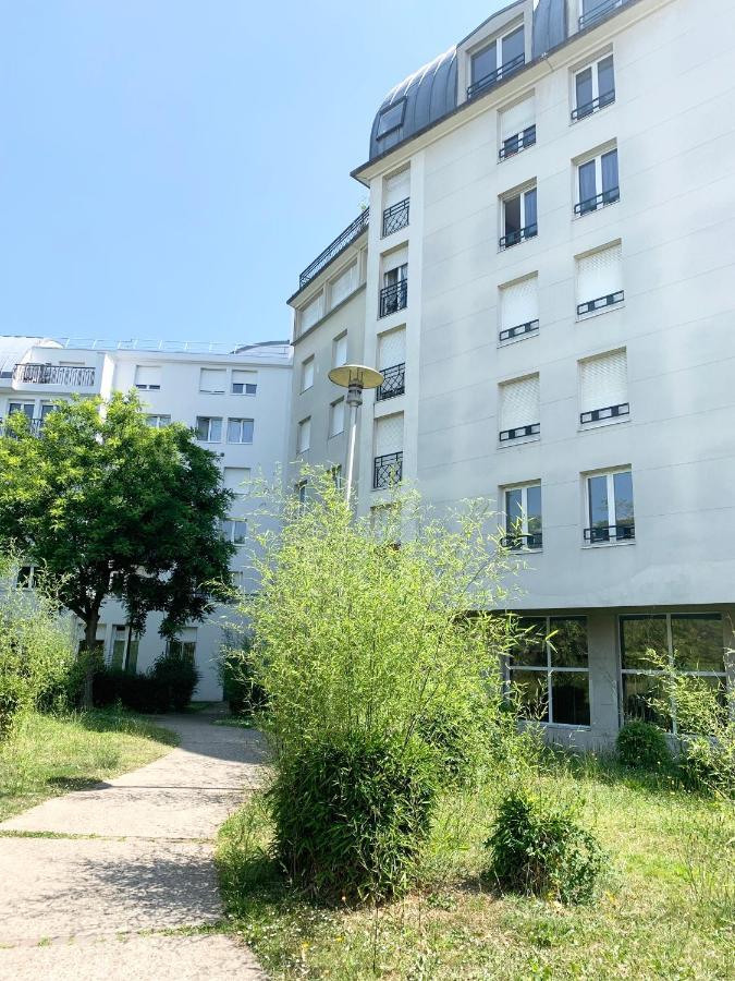Chaleureux Studio 30m2 - Au pied de la Gare - PARKING Cergy Extérieur photo